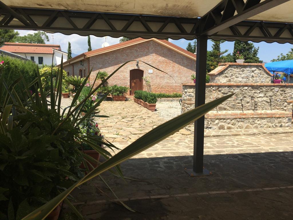 Societa Agricola Mg Florplant Villa Francavilla Marittima Екстериор снимка